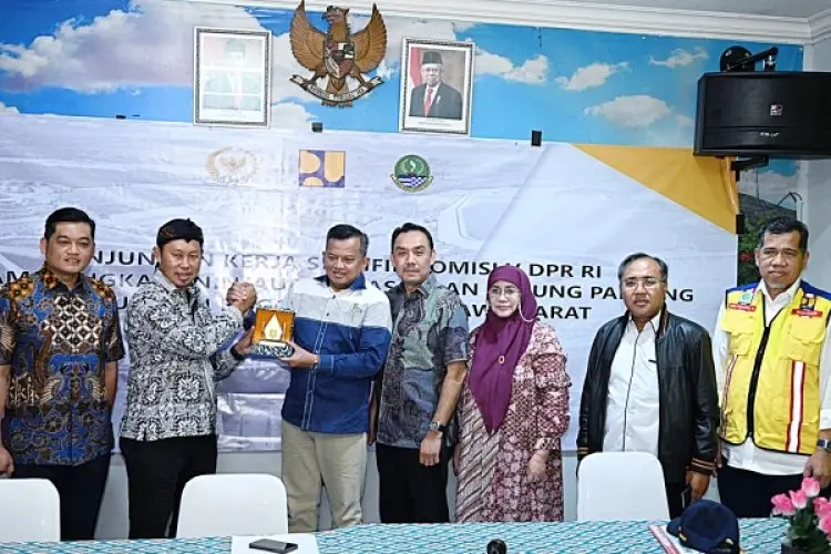 Mulyadi Pastikan Revitalisasi Jalan Parungpanjang Segera Dilakukan Kementerian PUPR