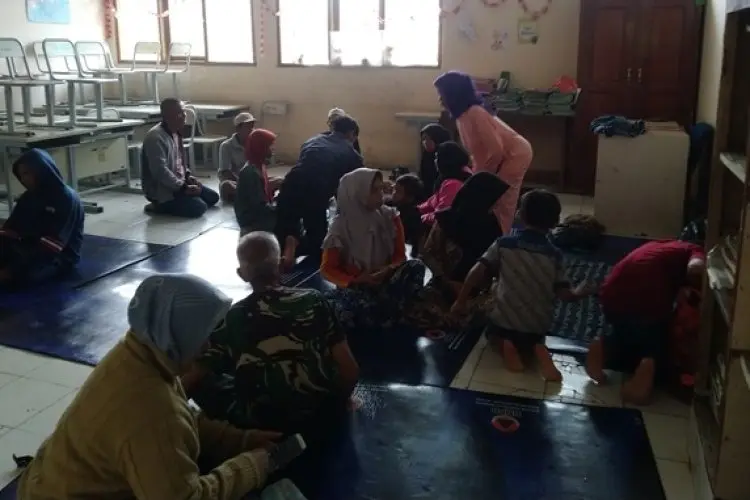 Gedung SDN 1 Cibenda dan SDN Padakati Jadi Tempat Pengungsian Warga Korban Longsor Cipongkor, Disdik KBB: Siswa Belajar Secara Daring 