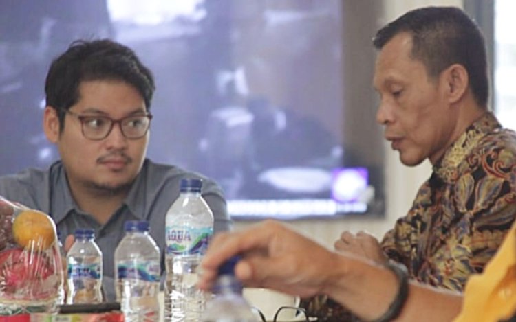 Jaro Ade Serahkan Koalisi Pilbup Bogor ke Ravindra Airlangga dan Samsu Hidayat