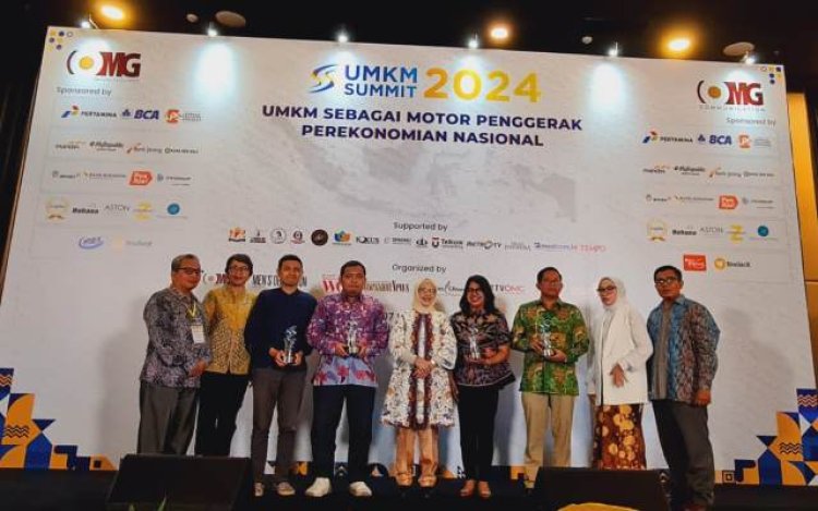 Dukung Kemajuan Pelaku Usaha, Pos Indonesia Raih Penghargaan Mitra UMKM Bidang Logistik