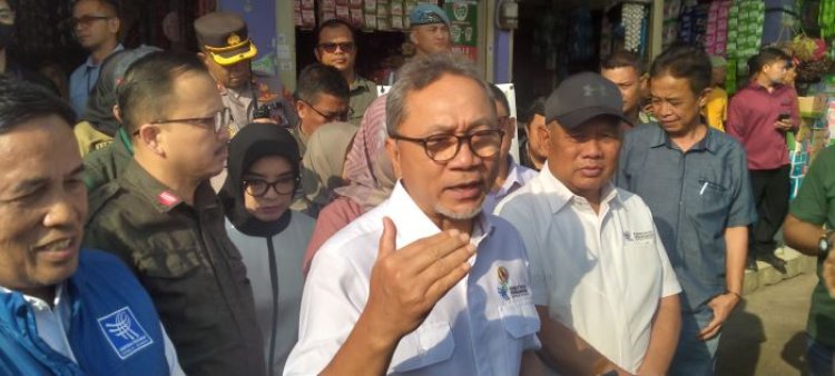 Mendag Zulkifli Hasan Tinjau Harga-harga di Pasar Soreang Mulai Turun