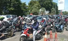 Arus  Balik Lebaran 2024, Kendaraan Menuju Jakarta Masih Padati Jalur Arteri
