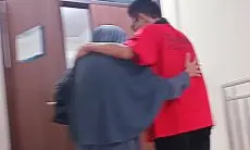 Dinyatakan Bersalah Lakukan KDRT ke Dokter Qory, Terpidana WS Nangis di Pundak Orang Tuanya