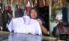 Rencana Ganti Warna dan Model Seragam Sekolah, Pedagang Pakaian Seragam Soreang Kecewa
