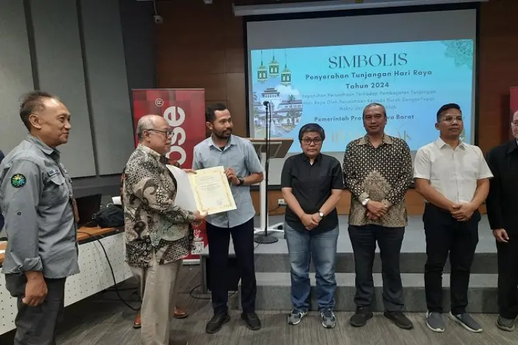 Disnakertrans Jabar Apresiasi dan Beri Penghargaan Pada Perusahaan yang Membayar THR Tepat Waktu