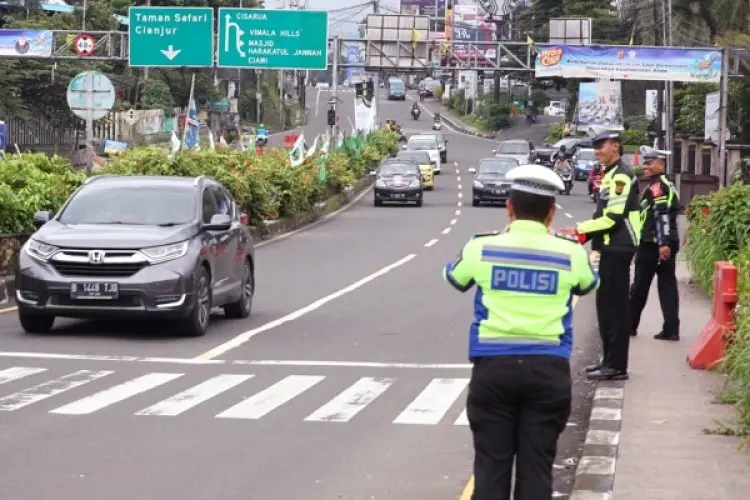 Atasi Macet di Puncak dan Bocimi, Mulyadi Minta Ini ke Kakorlantas 