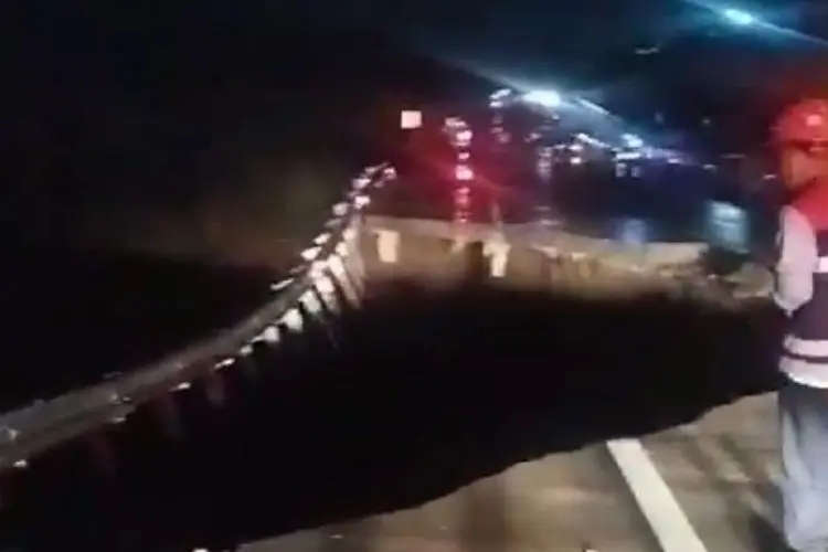 Ini Penyebab Longsor Di Tol Bocimi