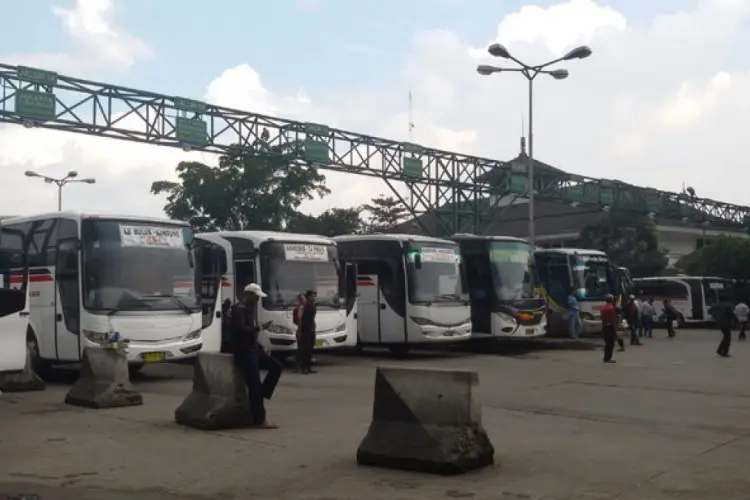 Terminal Cicaheum Mulai Dipadati Pemudik