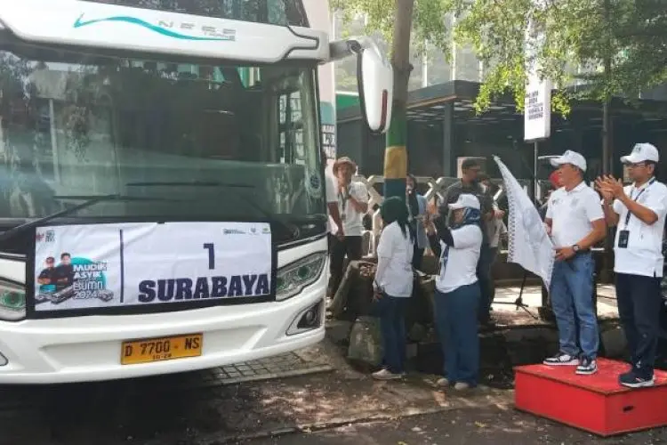 Pegadaian Jabar Berangkatkan Ratusan Warga Ikut Mudik Asik 2024