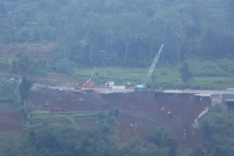 Tol Bocimi Tembus Padalarang Disetujui Prabowo, Jabar Siapkan Lahan Proyek Rp7,7 T