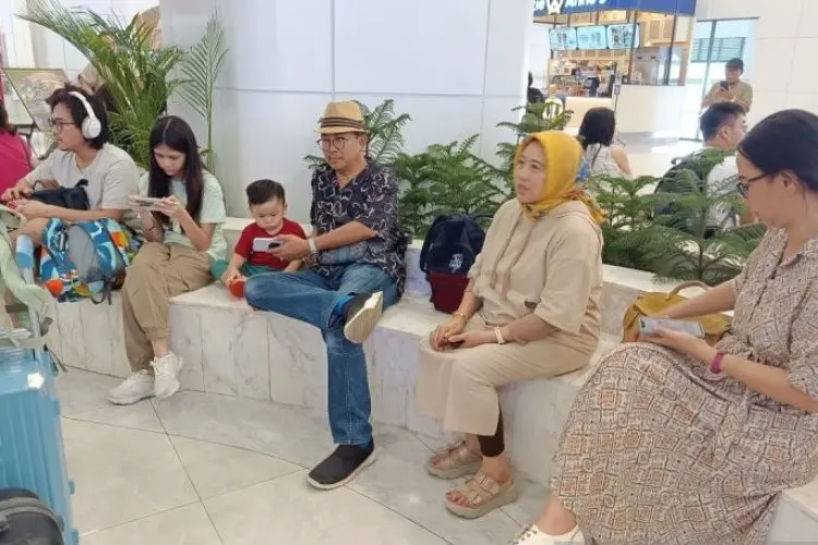 Mudik Jakarta-Bandung Macet? Whoosh-kan Saja!