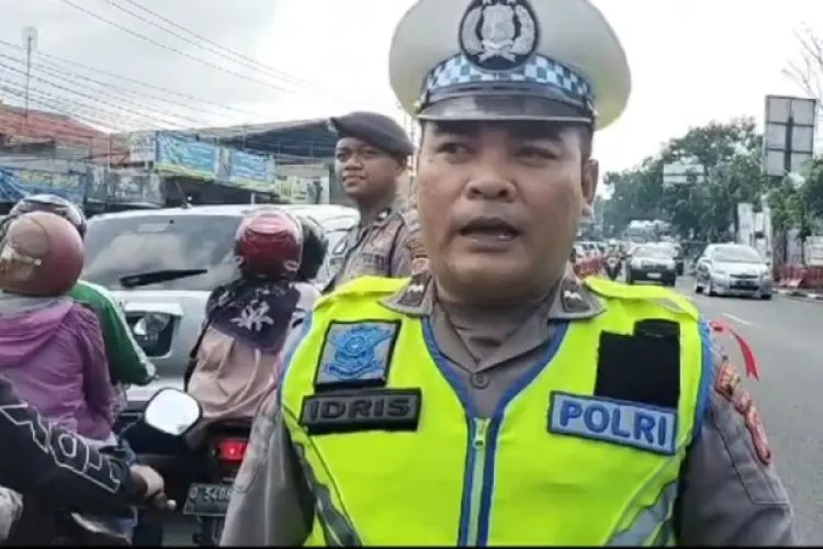 Cibiru Menuju Cileunyi Padat Merayap, Didominasi Pemudik Lokal di Hari Raya