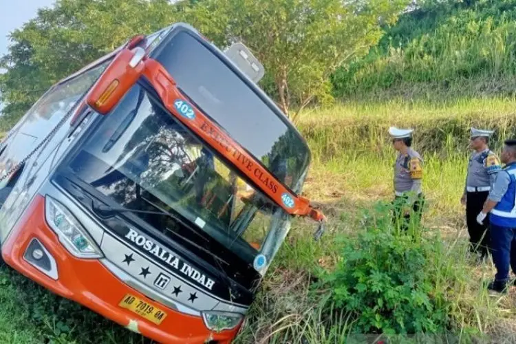 Lima Korban Bus Rosalia Indiah Terlempar Keluar, Dua Lainnya Terjepit
