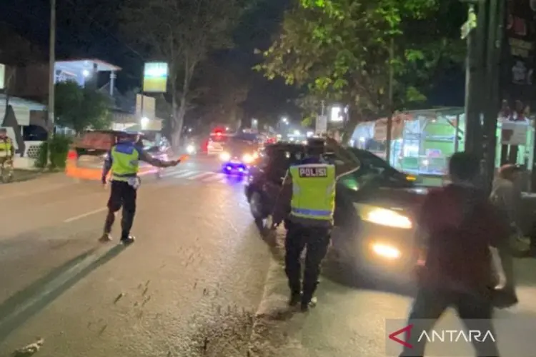 Polisi Sebut Arus Kendaraan dari Jalur Nasional Dialihkan ke Garut