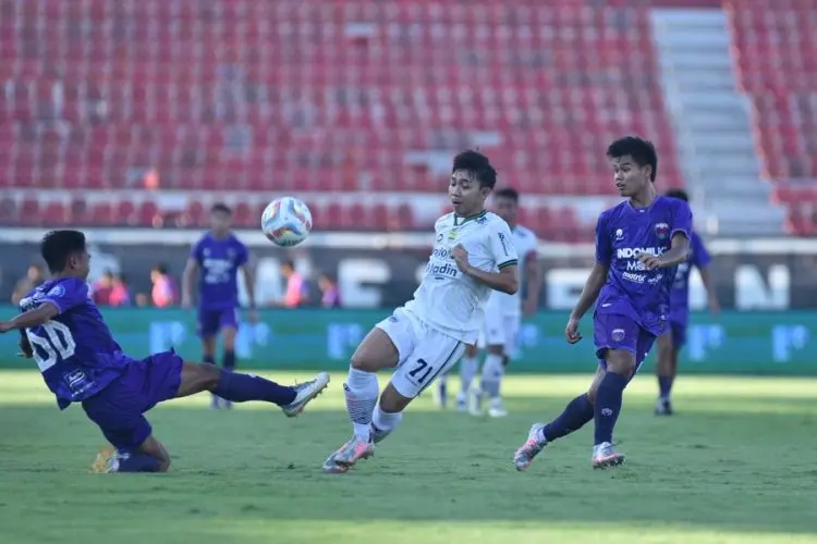 Ini Tanggapan Nick Kuipers Persib Gagal Menang dari Persita
