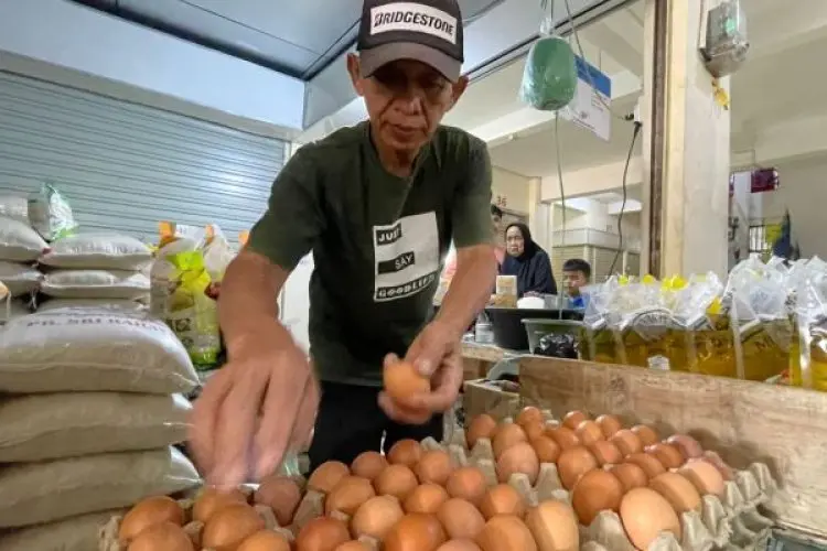 Harga Kepokmas di Cimahi Kembali Meroket, Pedagang Pasar Tradisional Ungkap Alasannya 