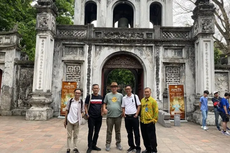 Delegasi PWI Kunjungi Hanoi, Tempat Bersejarah Jadi Destinasi yang Pertama Dikunjungi