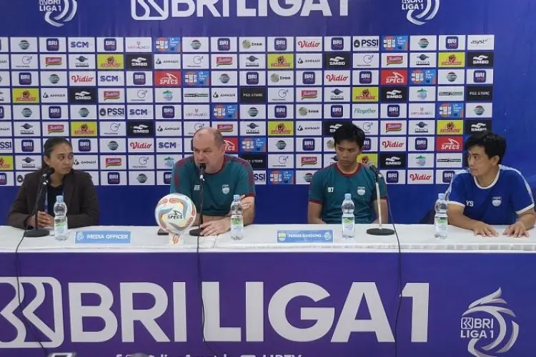 Dikalahkan PSS Sleman, Ini Ungkapan Bojan Hodak