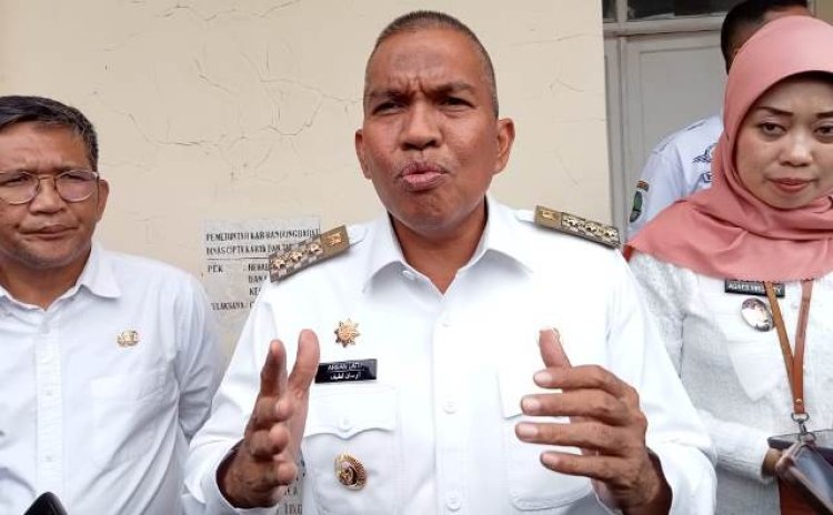 Soroti Kinerja Pj Bupati Bandung Barat, Direktur SDI Sebut Arsan Latif Terlalu Banyak Akrobat Politik 