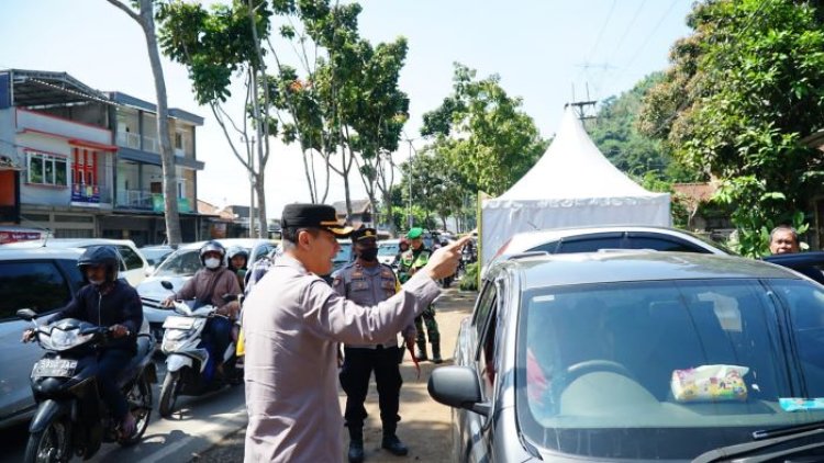 H+3 Lebaran, Polisi Urai Kendaraan Yang Akan Menuju ke Wisata Ciwidey