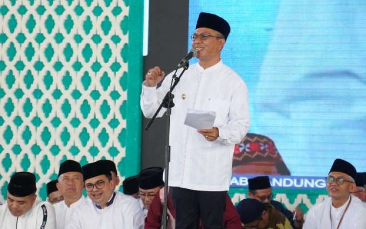 Meski Diperbolehkan WFH, Bupati Bandung Dadang Supriatna Apresiasi Kehadiran Ribuan ASN di Halalbihalal