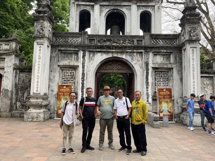 Delegasi PWI Kunjungi Hanoi, Tempat Bersejarah Jadi Destinasi yang Pertama Dikunjungi