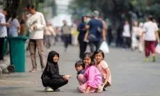 Satpol PP Kota Bandung Akui Masih Adanya PKL Bandel di Kawasan Braga Beken