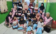 Srikandi PLN UP3 Cikarang Santuni Anak-anak Yayasan Yatim Piatu dan Dhuafa Rumah Harapan