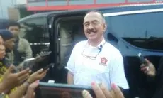 Kenakan Kemeja Gerindra, Yayat T. Soemitra Resmi Berlabuh di Gerindra