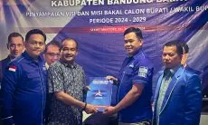 Daftar di Dua Parpol, Usman Sayogi Siap Maju di Pilkada Kabupaten Bandung Barat 2024