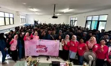 Srikandi Movement Goes to School Inspirasikan Srikandi PLN UP3 Karawang Dukung Pendidikan Masyarakat 