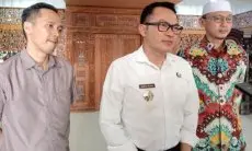 Pj Bupati Cirebon Wahyu Mijaya Tiba-Tiba Sambangi Gedung Dewan, Ada Apa?