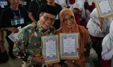 Sebanyak 38.300 Peserta Lebih Gerakan Menulis Al-Qur'an Pecahkan Rekor MURI di Kab Bandung