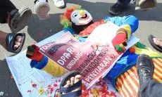 Kritisi DPR dengan Aksi Teatrikal, Jurnalis Bogor Tolak RUU Penyiaran