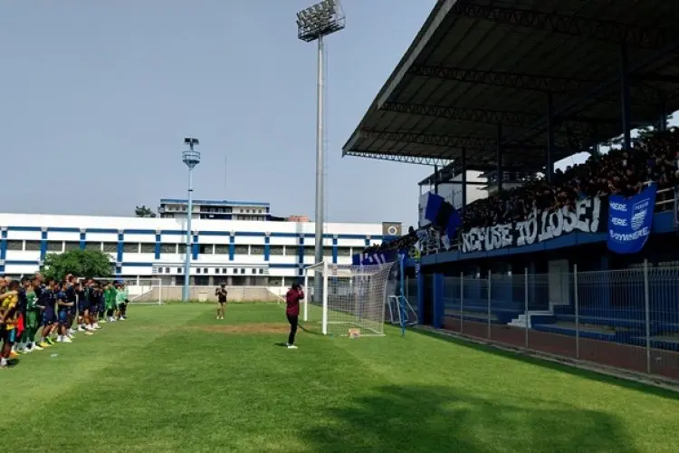 Geruduk Stadion Sidolig, Ribuan Bobotoh Minta Persib Kalahkan Bali United