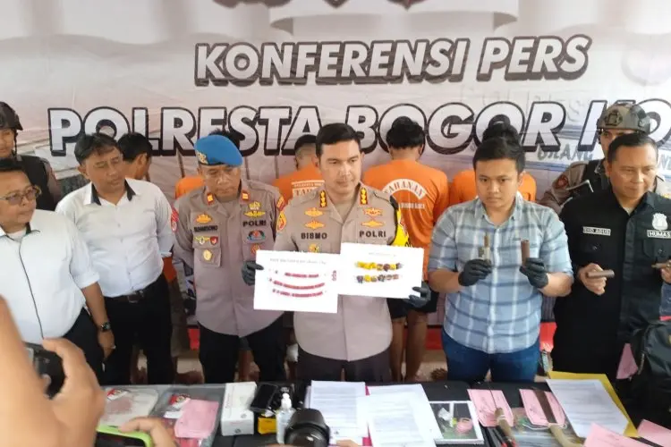 Polisi Ringkus Tiga Pelaku Tawuran, Dua Positif Narkoba