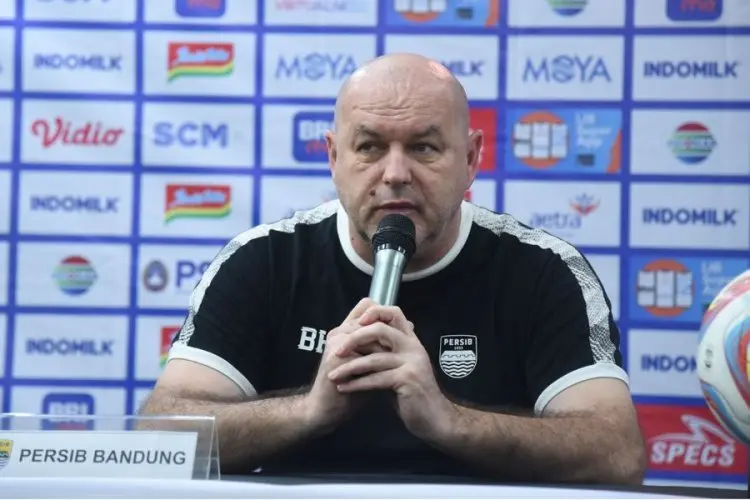 Bojan Hodak Tak Ingin Jadikan Tekanan di Final Persib vs Madura United