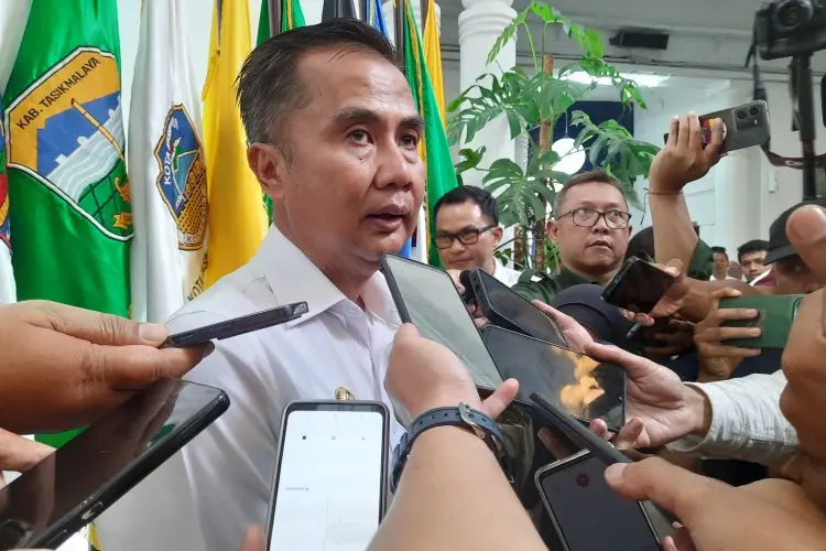 Ini Alasan Bey Machmudin Tolak Tawaran Manis Demokrat...
