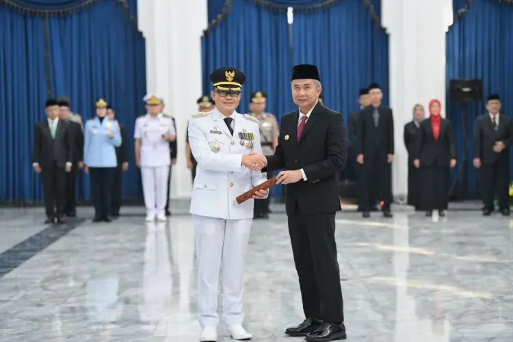Bey Machmudin Minta Wahyu Mijaya Jadikan Kabupaten Cirebon Contoh Terbaik PPDB