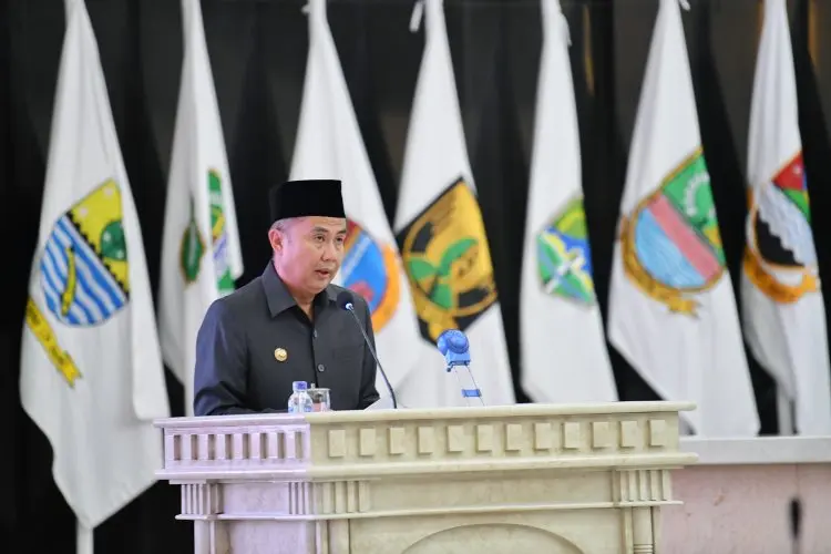 Bey Machmudin Tunjuk Ade Afriandi Jadi Plh Kadisdik Jabar