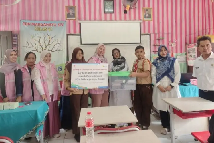 Srikandi PLN UP3 Bekasi Berikan Bantuan Edukasi untuk Kemajuan Negeri