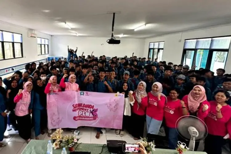 Srikandi Movement Goes to School Inspirasikan Srikandi PLN UP3 Karawang Dukung Pendidikan Masyarakat 