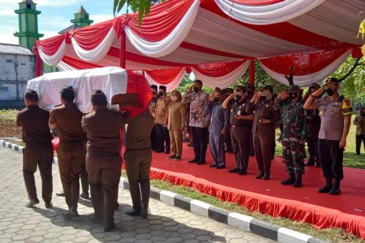 Jauh Sebelum Jampidsus Febrie Adriansyah yang Diteror Oknum Densus 88, Jaksa Agung yang Dikubur di Cibinong ini Kakinya Buntung karena Usut Korupsi