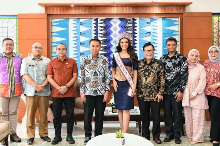 Bey Machmudin Bilang Mojang Garut Tata Siap Kenalkan Jabar di Polandia