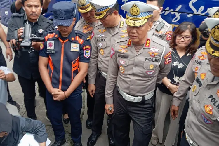 Kakorlantas Cek Langsung Kendaraan Pariwisata di Bandung