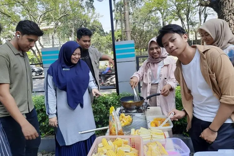 SMA Darul Hikam Gelar Seminar dan Market Day, Asah Kreativitas Wirausaha Siswa