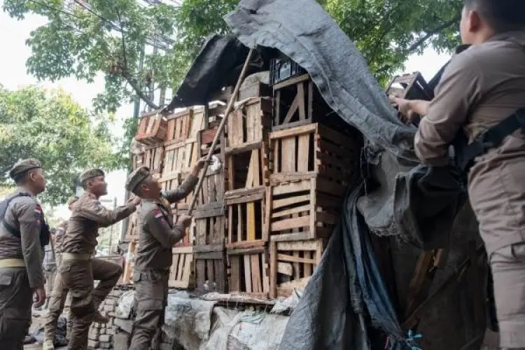 Pasar Tumpah di Depan Pasar Kembar Moch Toha Ditertibkan Satpol PP Kota Bandung