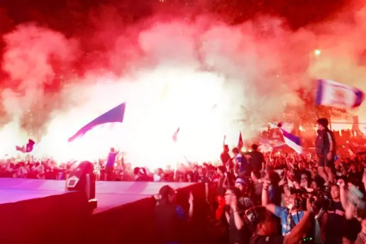 Pj Wali Kota Bandung Bambang Tirtoyuliono Terharu dengan Keberhasilan Persib Juara Liga 1 Indonesia