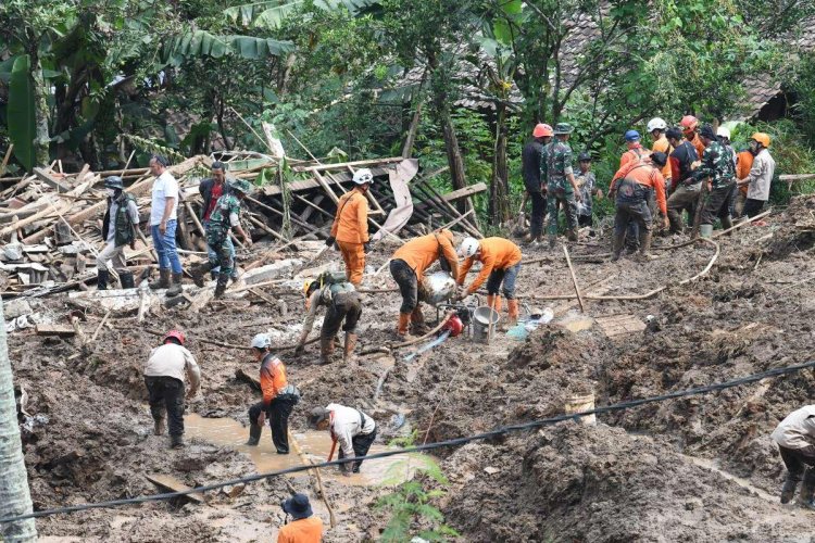 Bencana Banjir di Jawa Barat Akibatkan Kerusakan Struktural Infrastruktur Publik 