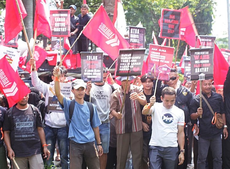 Masyarakat Nanggung Ontrog Kantor ATR/BPN Kabupaten Bogor, Ini Tuntutannya